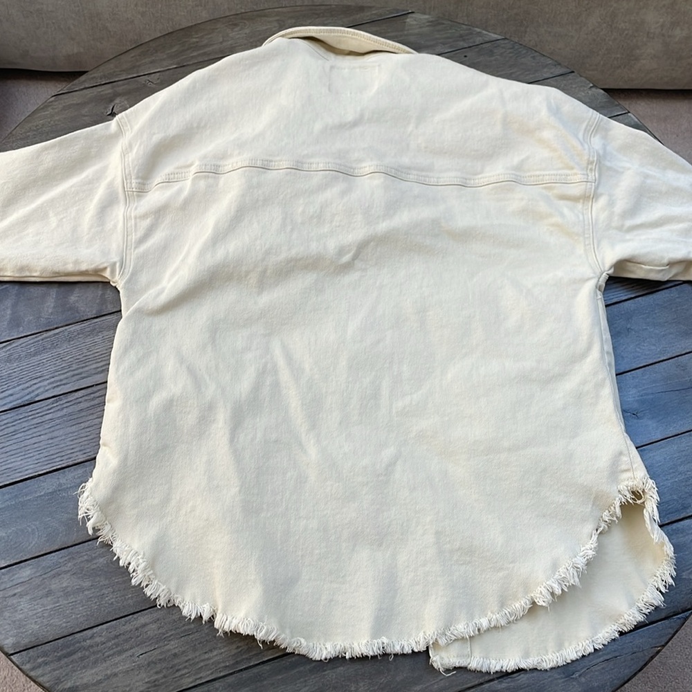 Shacket - Picture 4 of 5